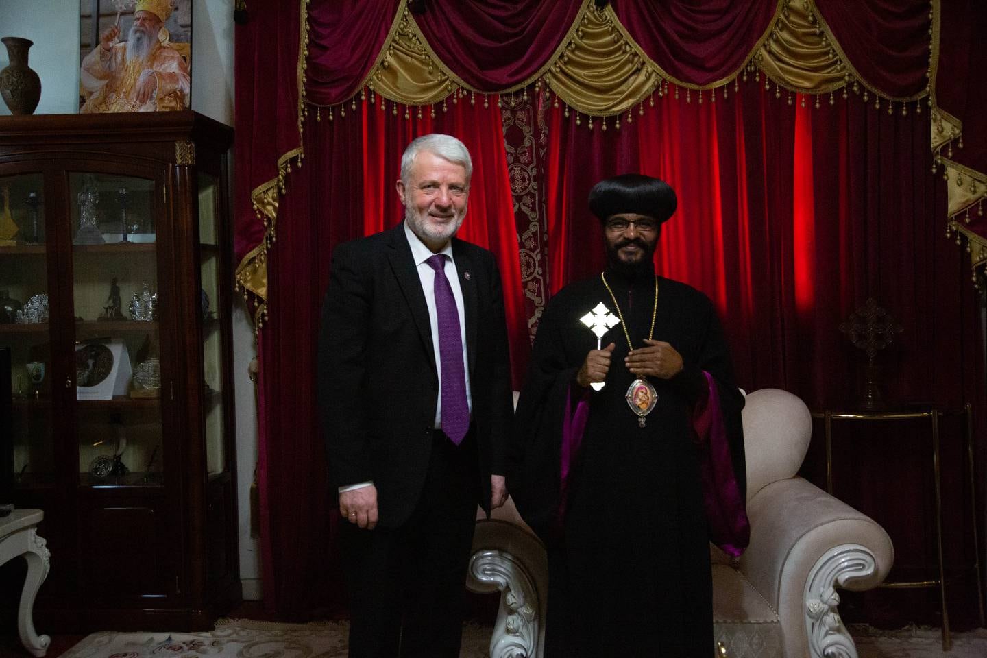 Dagfinn Høybråten i Kirkens Nødhjelp møtte erkebiskop Abune Aregawi i den ortodokse kirken i Etiopia - januar 2022