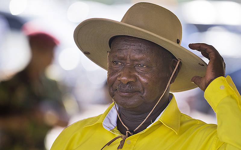Ugandas president Yoweri Museveni har sittet 21 år ved makten.