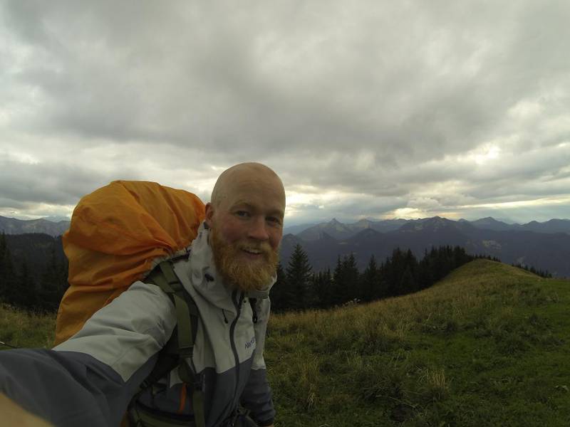 Lars Asp hadde som mål å besøke flest mulig nasjonalparker underveis. Her på tur i tyske fjell.