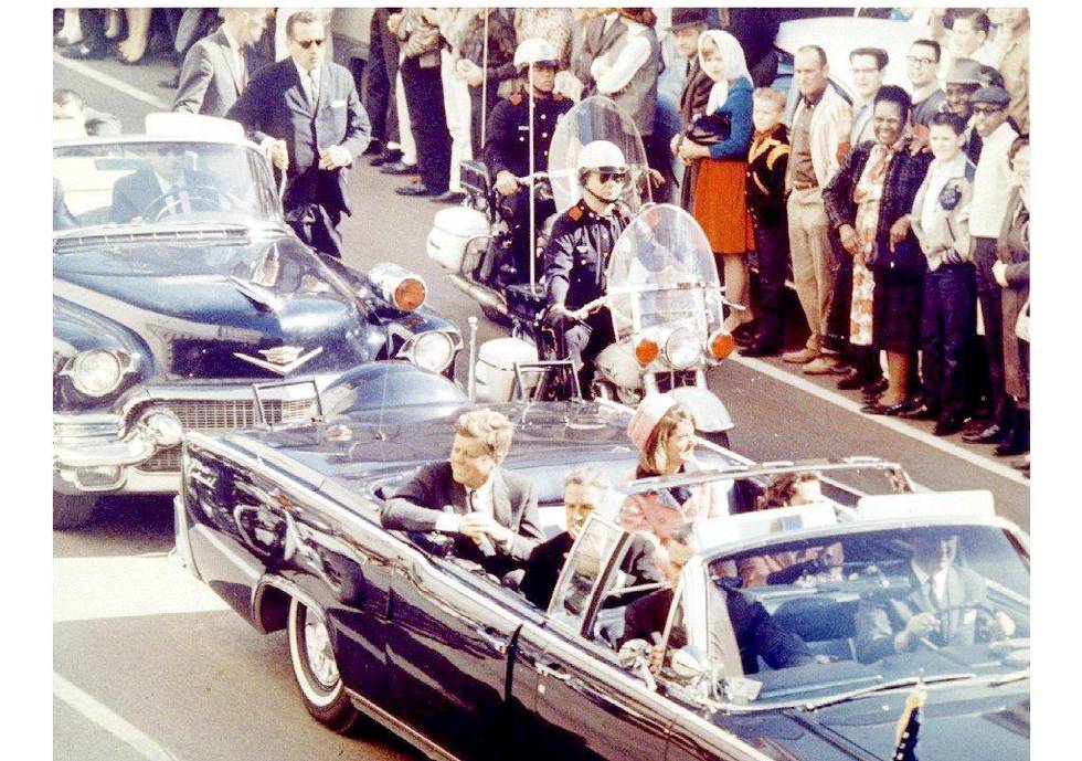 
BTM99:ONASSIS:NEW YORK,19MAY94-FILE PHOTO 22NOV63- President and Mrs. John F.   Kennedy, and Texas Governor John Connally ride through Dallas  moments before   Kennedy was assassinated, November 22, 1963. Jacqueline Kennedy Onassis was     given Catholic rites for the dying at her home May 19 after doctors said they   could do no more to help the 64-year-old former first lady fight lymphatic      cancer. wlm/REUTE R/BETTMANN    REUTER   