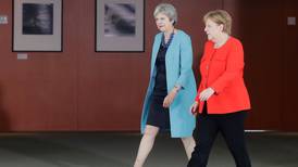 May og Merkel i kappløp om Afrika