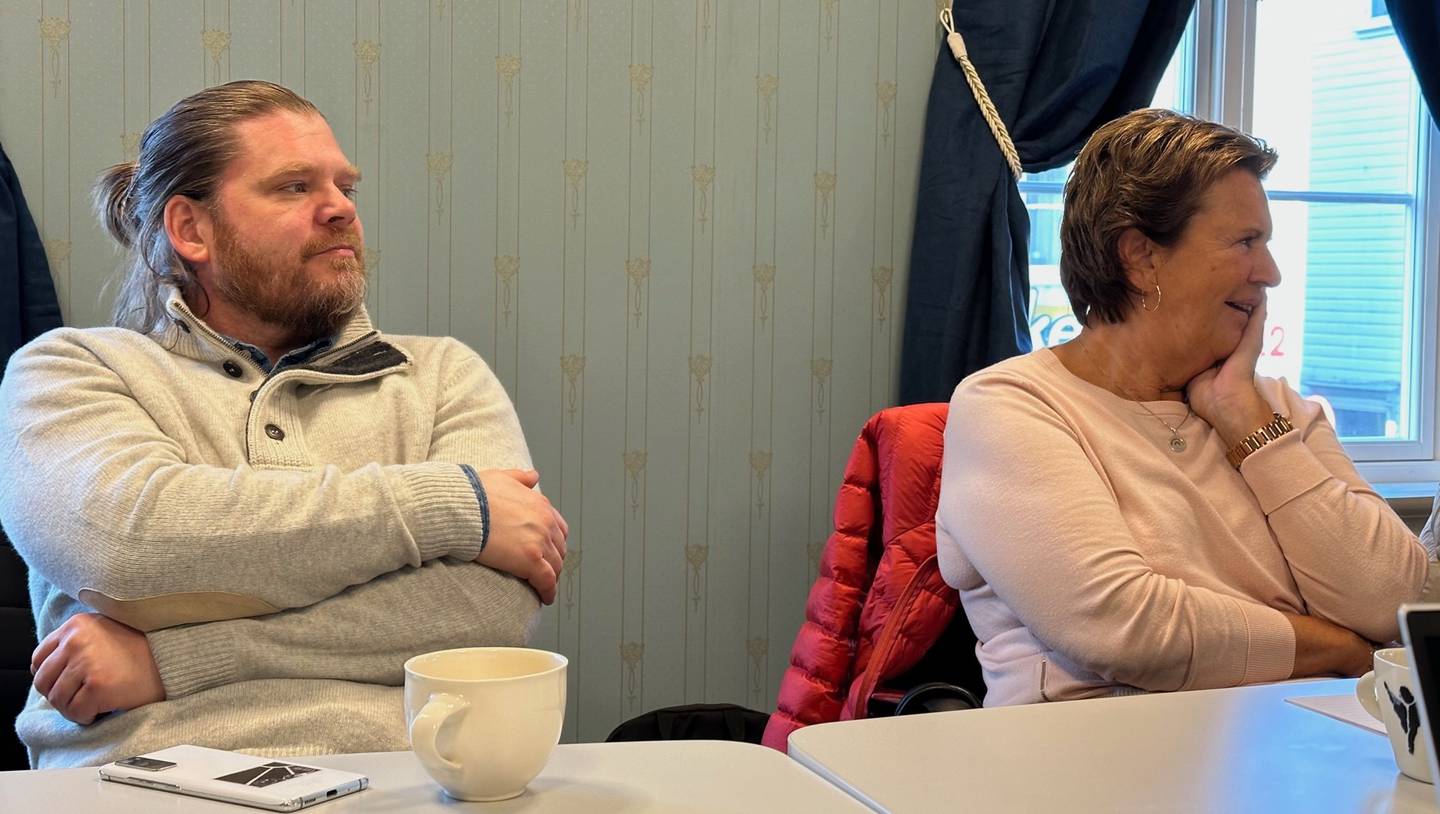 Jan Frode Nilsen og Agnes Norgaard, leder for Risør Arbeiderparti, 2023