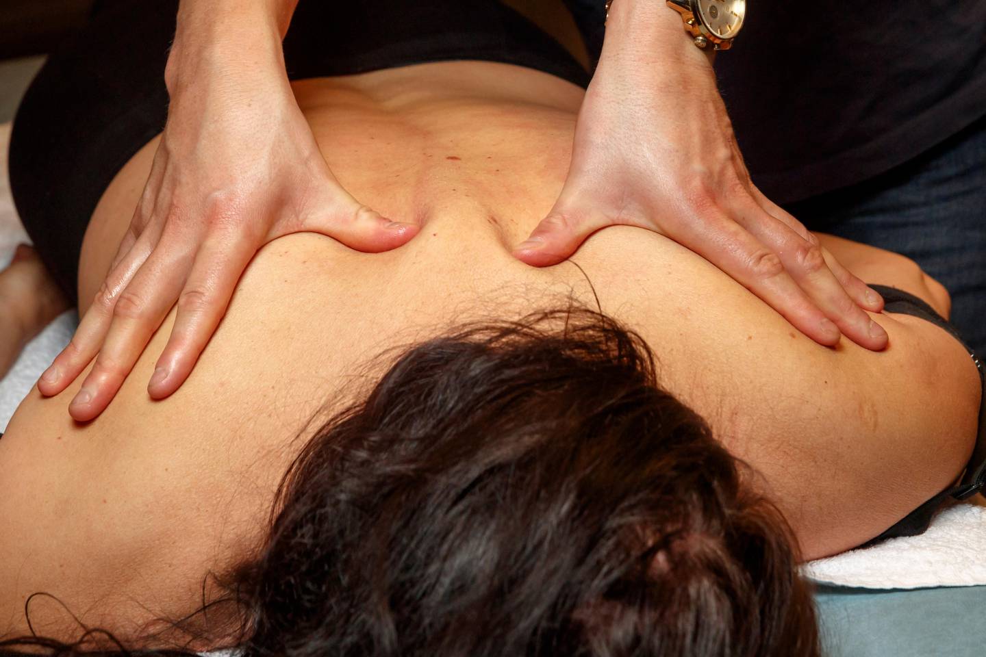 OSLO  20170309.
Akupunktur, massasje
Foto: Cornelius Poppe / NTB