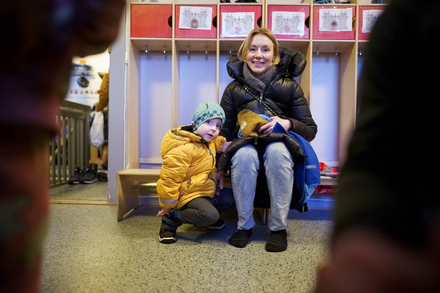 Mor Alexandra Nordmark henter sønnen Louis i midtbyen barnehage i Trondheim. 
Barnehagen står i fare for å måtte stenge med ny reform for private barnehager på trappene.