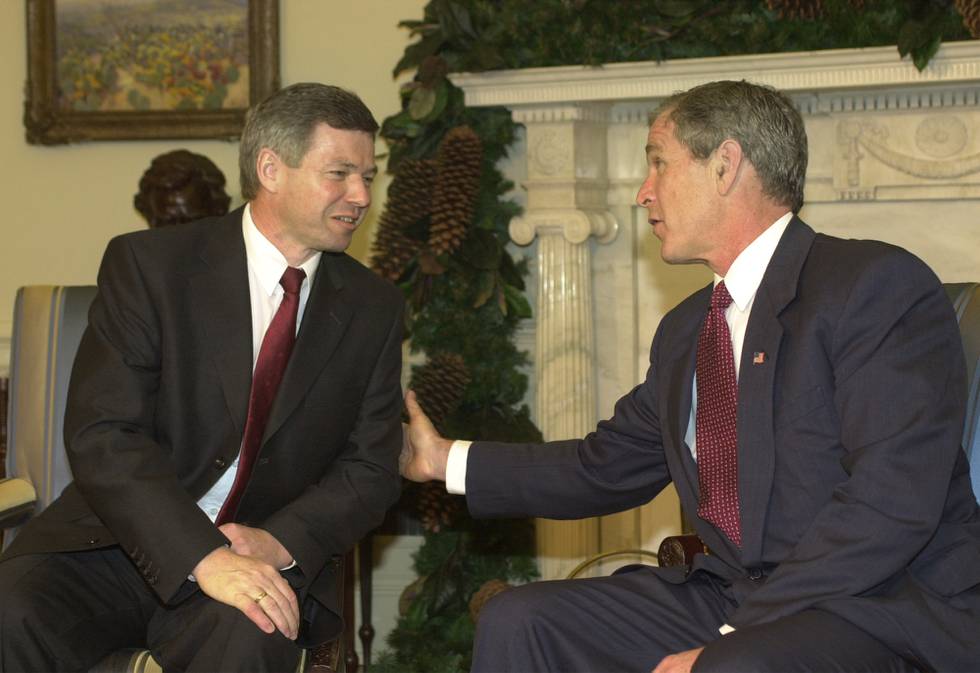 President Bush, right, meets with Norwegian Prime Minister Kjell Magne Bondevik in the Oval Office of the White House in Washington, Wednesday, Dec. 5, 2001.  (AP Photo/Susan Walsh)