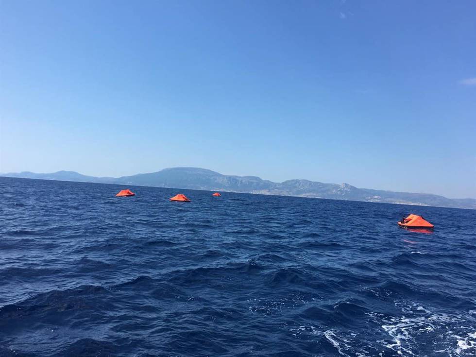 26. mai publiserte Aegean Boat Report eit foto som viser fire redningsflåtar på drift mot Tyrkia. Ombord var totalt 72 personar, som fortel ABR at dei prøvde å nå øya Samos, men blei stoppa og plasserte i redningsflåtane.