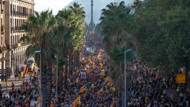 Titusener av katalanere krever uavhengighet