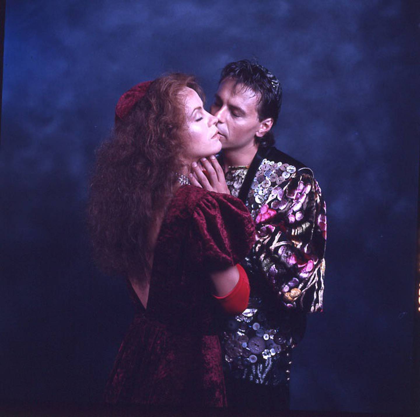 1985-utgaven: De åpnet Det Norske Teatret med sin tolkning av Romeo og Julie: Svein Tindberg og Liv Bernhoft Osa. Foto: Morten Krogvold