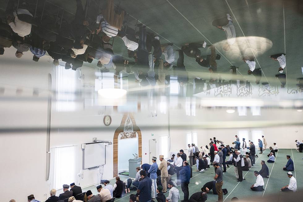 Hovedmoskeen til ahmadiyyaene i Norge, Baitun Nasr-moskeen, har plass til 4.000. Trossamfunnet har i overkant av 1.500 godkjente medlemmer. Nå ønsker de å bli medlemmer av Samarbeidsrådet for tros- og livssynssamfunn.