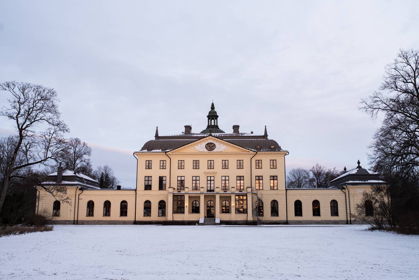EIES AV PINSEMENIGHET: Nya Slottet ble gitt i gave til pinsemenigheten i Linköping i 1980.
