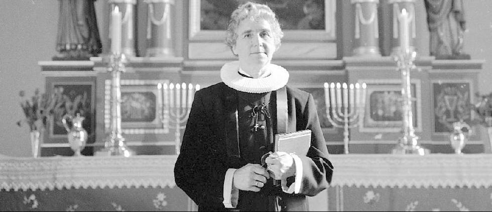19. mars 1961 ble Ingrid Bjerkås ordinert til Norges første kvinnelige prest. Ordinasjonen fant sted i Vang kirke på Hamar.