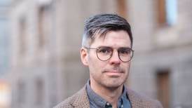 Joel Halldorf går ut mot lederen av pinsebevegelsen i Sverige