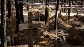 Ukraina: 436 lik gravd opp i Izium – 30 av dem viser tegn til tortur