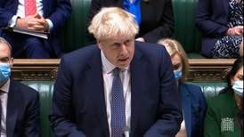 Boris Johnson beklager hagefest – Labour krever hans avgang