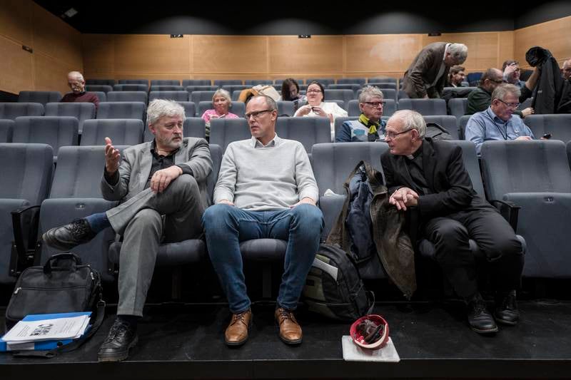 Buddhistforbundets generalsekretær Egil Lothe (t.v.), her sammen med Ole Inge Bekkelund og Torbjørn Olsen på et arrangement i fjor. 