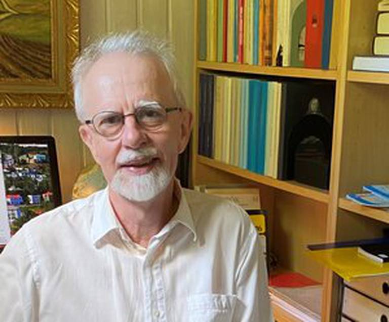 Harald Gustafsson er professor emeritus i historie ved Lunds universitet i Sverige.