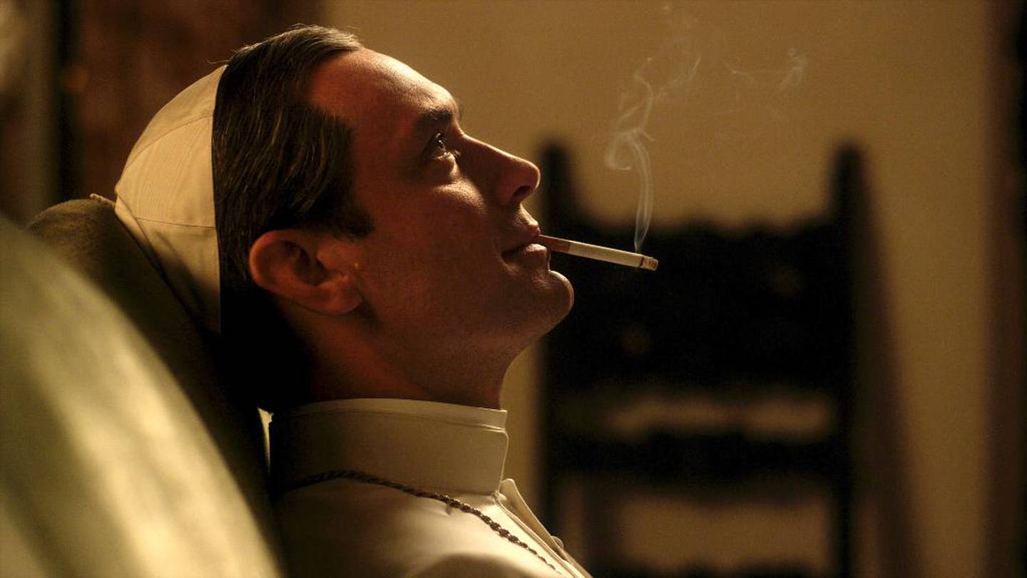 Nyvalgt pave: Jude Law tegner et interessant paveportrett i The Young Pope.