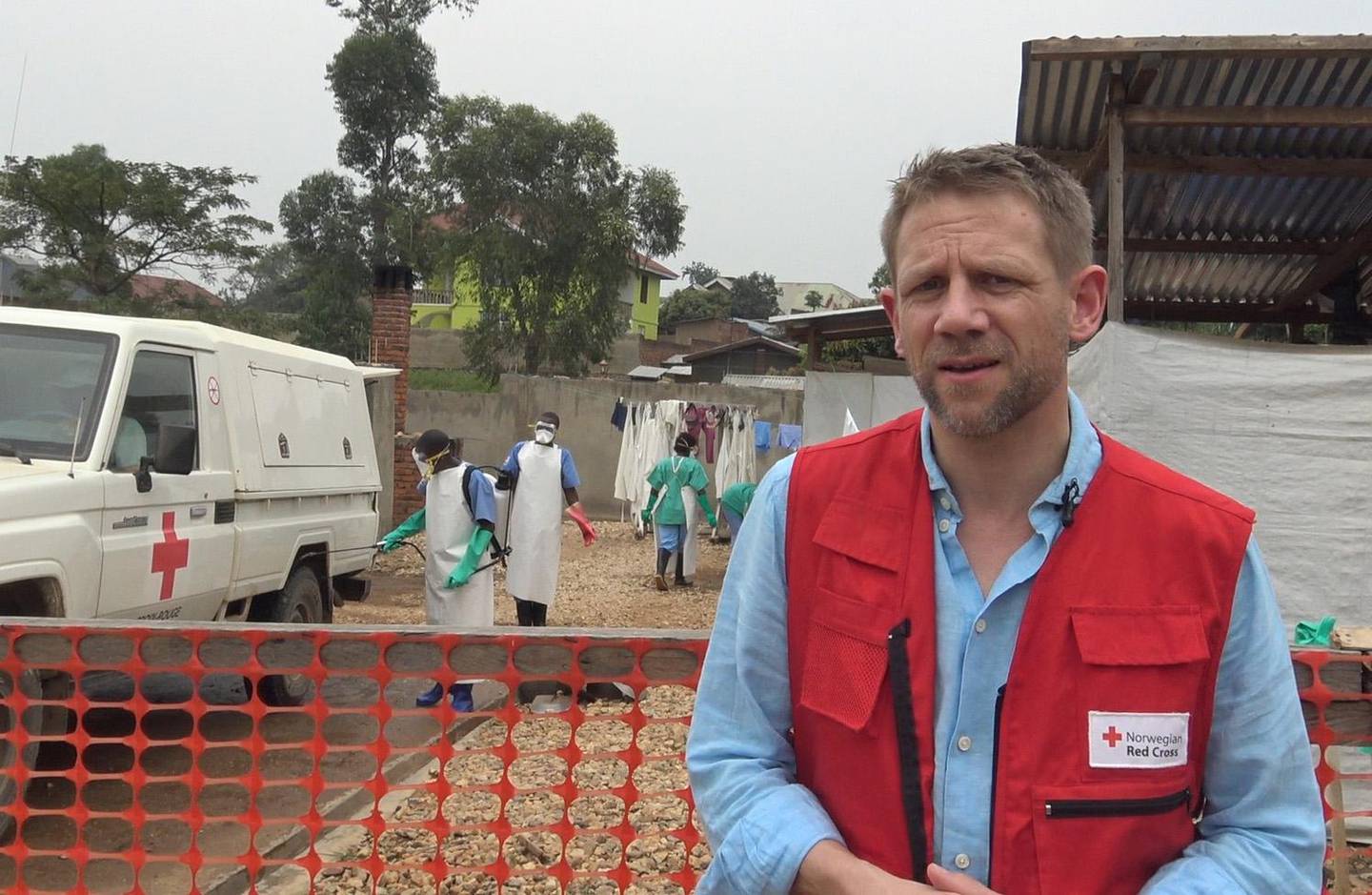 Utenlandssjef Tørris Jæger i Røde Kors besøkte Beni, som er episenteret for ebolautbruddet i Øst-Kongo i mars. Utbruddet, som har krevd 2.274 menneskeliv, er det nest verste i historien.
Han så fram til å markere at det nest største ebolautbruddet i historien er over, men må nå erkjenne at viruset fremdeles rammer. 
Foto: Truls Brekke/Røde Kors Ebola i Kongo.
