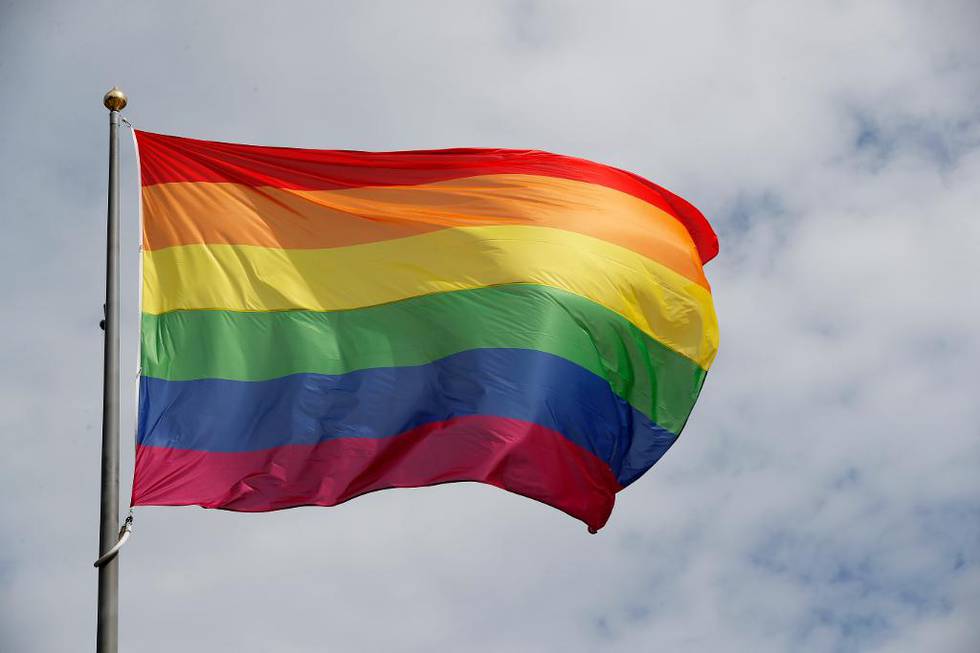 Fri – Foreningen for kjønns- og seksualitetsmangfold har sendt regnbueflagg til Agder-kommunene.