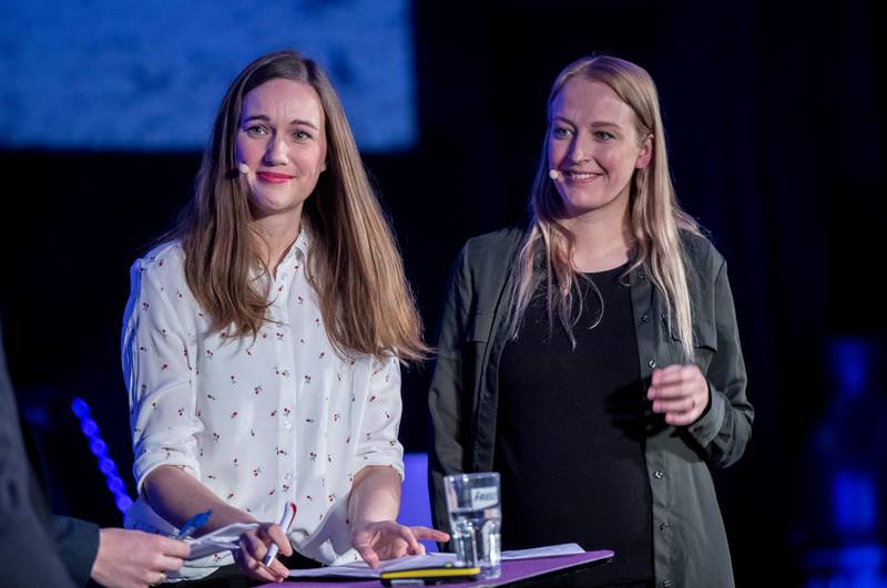 Oslo  20190314.
Ina Libak, leder AUF og Sandra Bruflot, leder Unge Høyre (th) deltar  på Norsk olje og gass' årskonferanse 2019.

Foto: Vidar Ruud / NTB scanpix