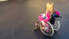 Funksjonshemmede barn hardt rammet av koronatiltak: – Foreldre er helt på felgen