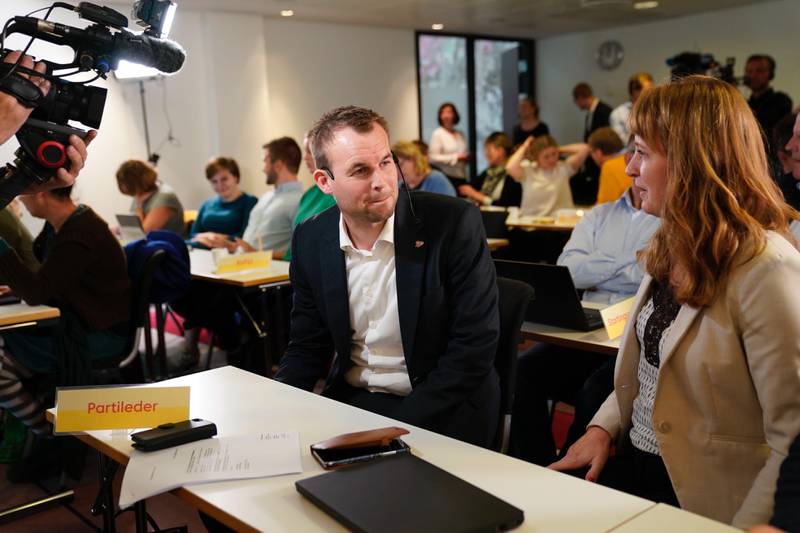 KrF-leder Kjell Ingolf Ropstad sammen med nestleder Ingelin Noresjø under partiets landsstyremøte fredag.