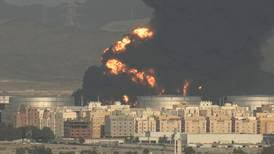 Opprørere i Jemen med stort angrep mot Saudi-Arabia – oljedepot i brann i Jeddah
