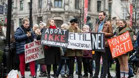 Tusenvis demonstrerte mot endring av abortloven