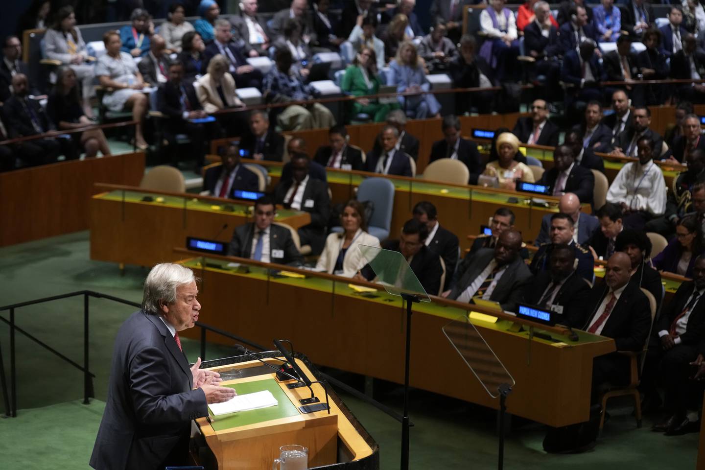 FNs generalsekretær Antonio Guterres ba om handling, ikke bare ord, i sin tale til verdenslederne. Foto: Seth Wenig / AP / NTB