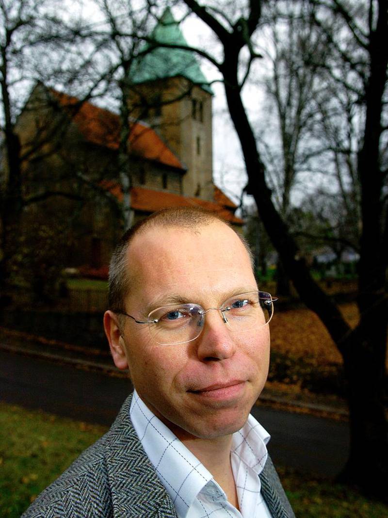 Administrasjonsdirektør i Kirkerådet, Jan Rune Fagermoen, sier det neppe vil ta lang tid å få på plass et skikkelig medlemsregister for Den norske kirke, men at det vil koste minst 7 millioner kroner. 
