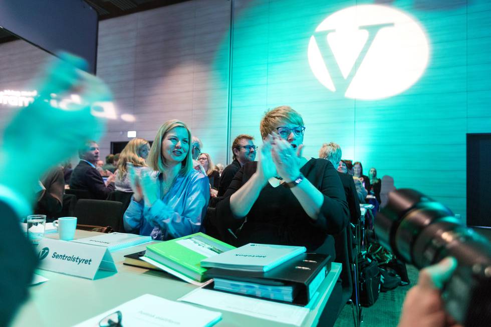 Oslo  20180413.Venstres leder Trine Skei Grande og Guri Melby (t.v) på Venstres landsmøte fredag.Foto: Gorm Kallestad / NTB scanpix