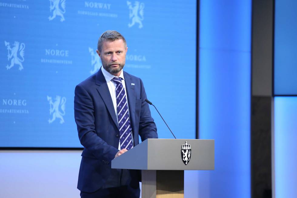 Helse- og omsorgsminister Bent Høie under pressekonferansen om koronapandemien onsdag.