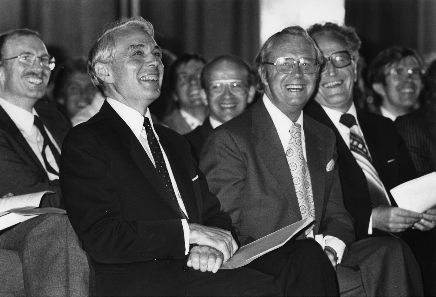 Menighetsfakultetet, MF, Semesteråpning, fra venstre: lektor Tor Johan Sørensen (bak), dekanus Ivar Asheim, og professorene Åge Holter og Edvin Larsson, 02.09.1989
