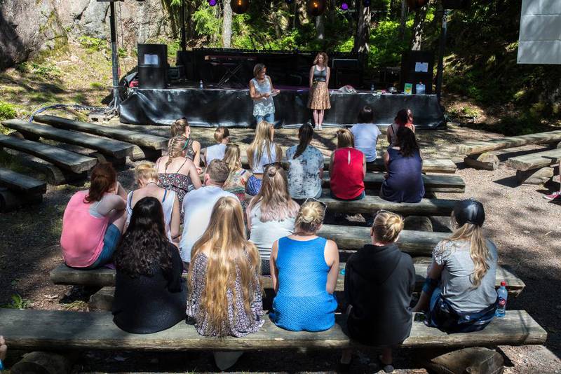 SEMINAR: På Skjærgårds-festivalen lærte deltakarar om seksuelle overgrep og korleis dei kan vere ein god ven for dei som blir utsett.