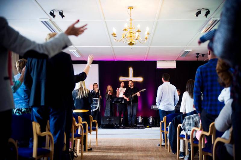 I løpet av tre år har Familiekirka i Bodø vokst fra seks medlemmer til over 80.  – Gud har jobbet i det stille. Folk har blitt forandret her, og det har venner og bekjente fått med seg. Dermed har ballen startet å rulle, sier ­pastor Arne Asmund Nymoen.