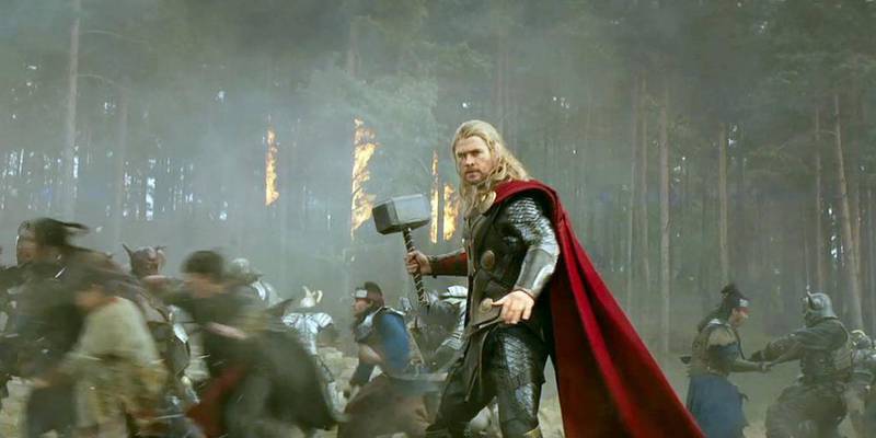Superheltfilmene om guden Thor har gjort norrøn mytologi til allemannseie. Chris Hemsworth spiller tordenguden, her fra Thor: The Dark World.
