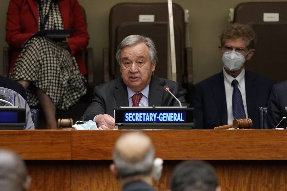 Russlands krigføring fører til store problemer med de globale matforsyningene. FNs generalsekretær António Guterres sier han er i intense samtaler med blant annet Russland og Ukraina om mulige løsninger på problemene. Foto: John Minchillo / AP / NTB