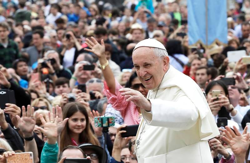 Pave Frans ankommer Petersplassen i Vatikanet for sin ukentlige onsdagsaudiens, onsdag 23. mai. Pave Frans har bidratt til viktige steg fremover for å styrke et økumenisk fellesskap, mener Sturla Stålsett.