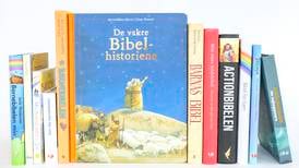 Bibelen i storneset 90-tallsestetikk 