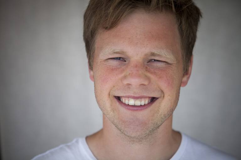 William Grosås, til sak om dumtelefon