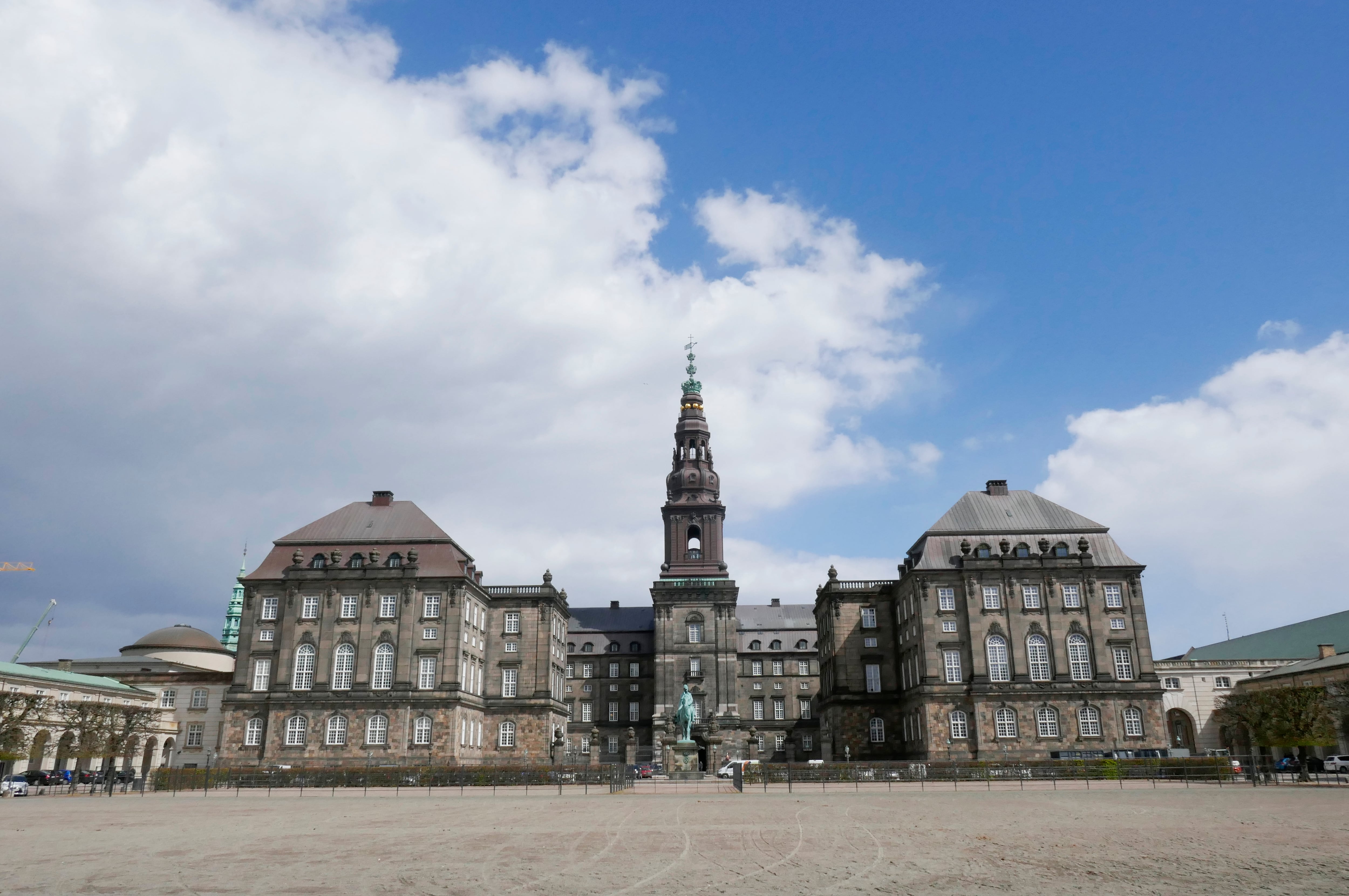 Spørrebanken 26. april