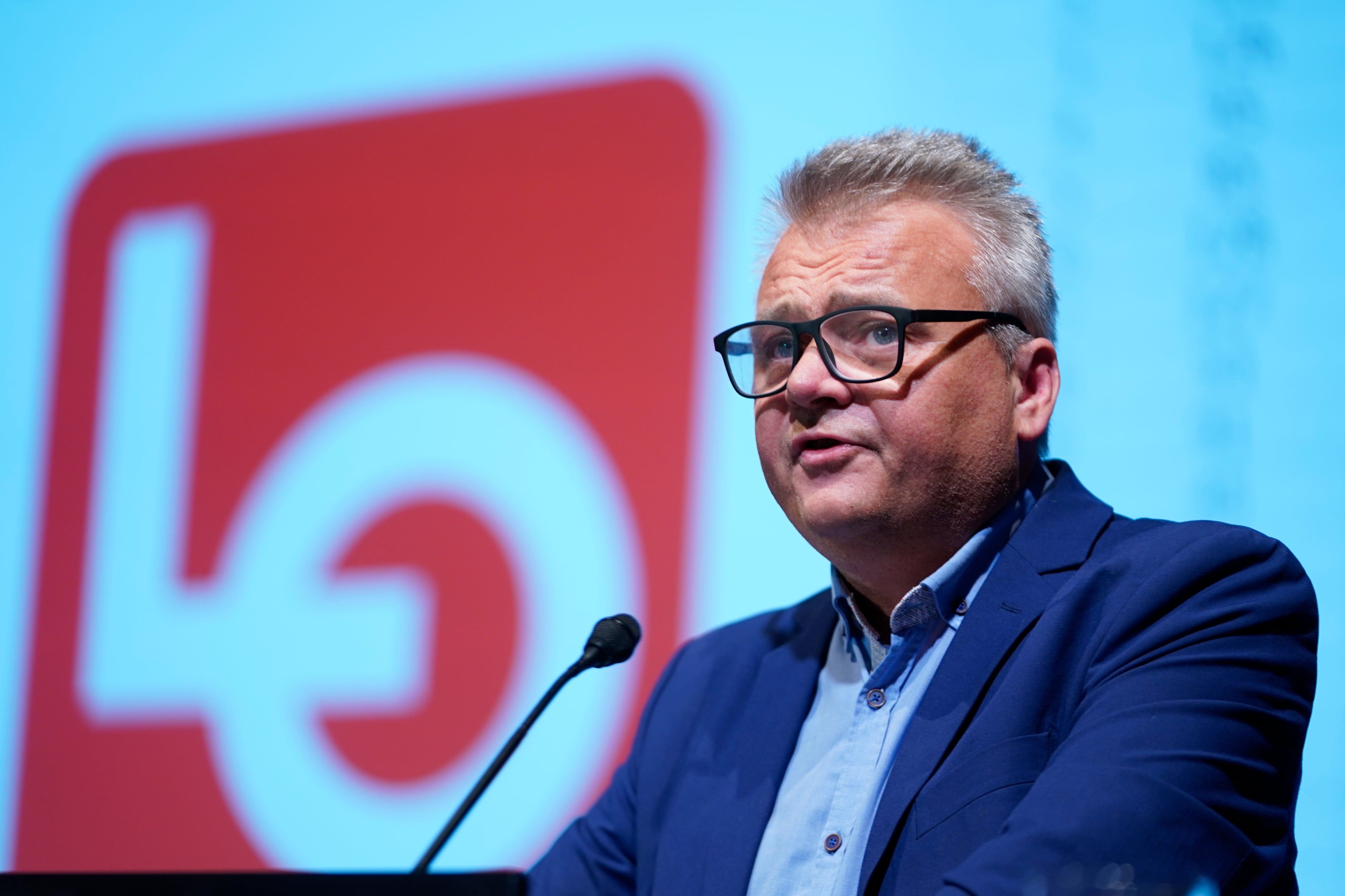 Det er greit at sjefen ligger med underordnede. Hilsen Fellesforbundet