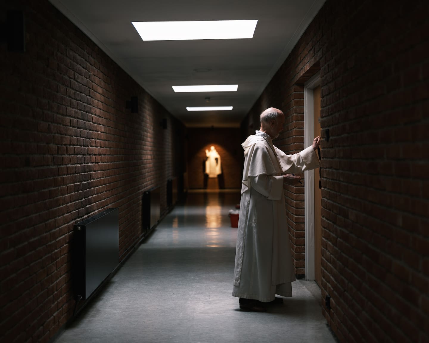 Arne Fjeld i St.Dominikus kloster i Oslo.