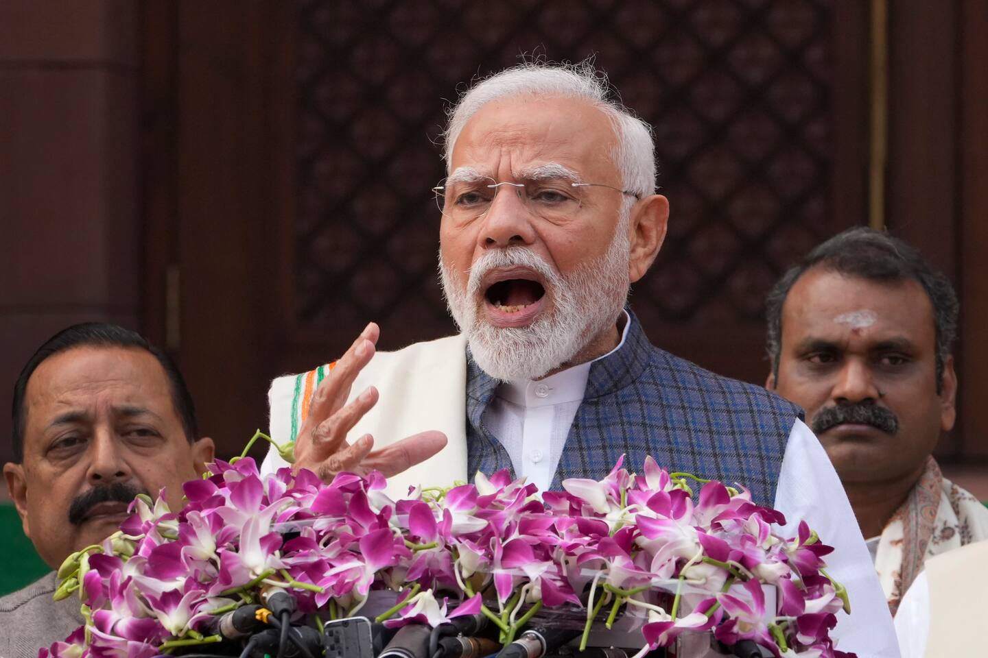 STYRT I TI ÅR: Den indiske statsministeren Narendra Modi, snakkar til media 25. november 2024. Han har vore statsminister i landet i ti år.