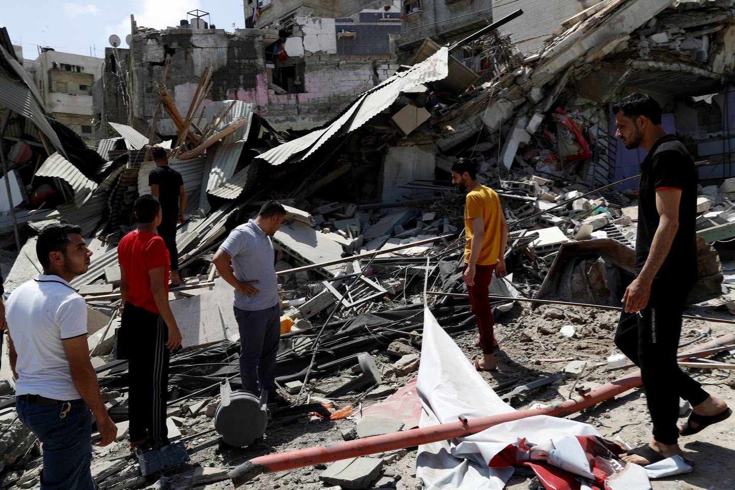Det er store ødeleggelser på Gazastripen etter elleve dager med israelske angrep. Foto: AP / NTB