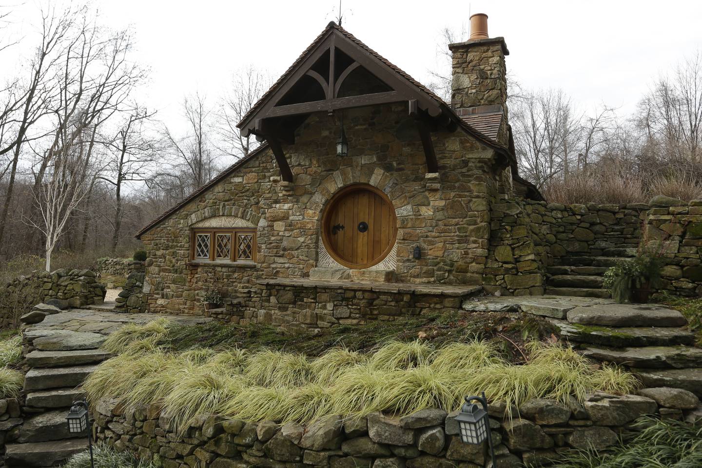 KOPI: I Chester County, nær Philadelphia i USA har arkitekt Peter Archer designet et hobbithus som inneholder en samling av J.R.R. Tolkiens manuskripter og minner.