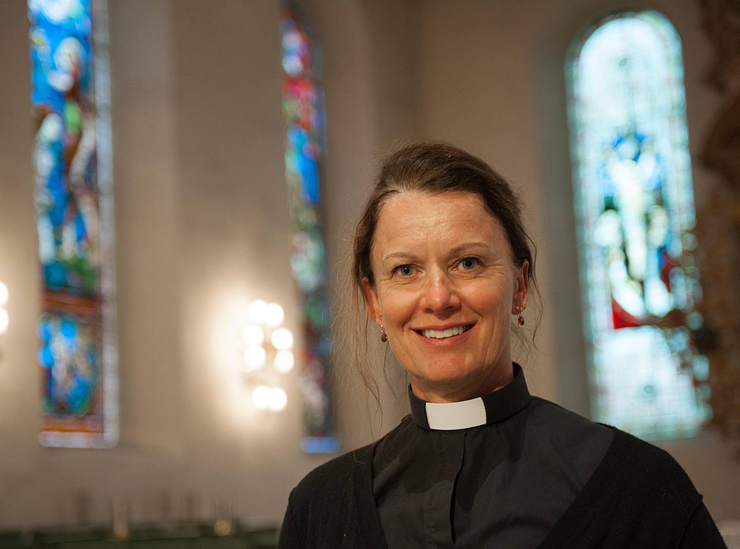 SYLSKARP SELVIRONI: Selv om Elisabeth Thorsen synes Teologibitches av og til går over streken, tror hun det er viktig å kunne le av religion.