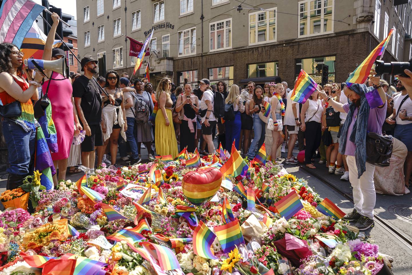 Pride 2022. Pride-tog og markeringer i etter terrorangrepet i Oslo sentrum 25. juni 2022.