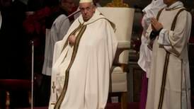 Paven refset grådighet