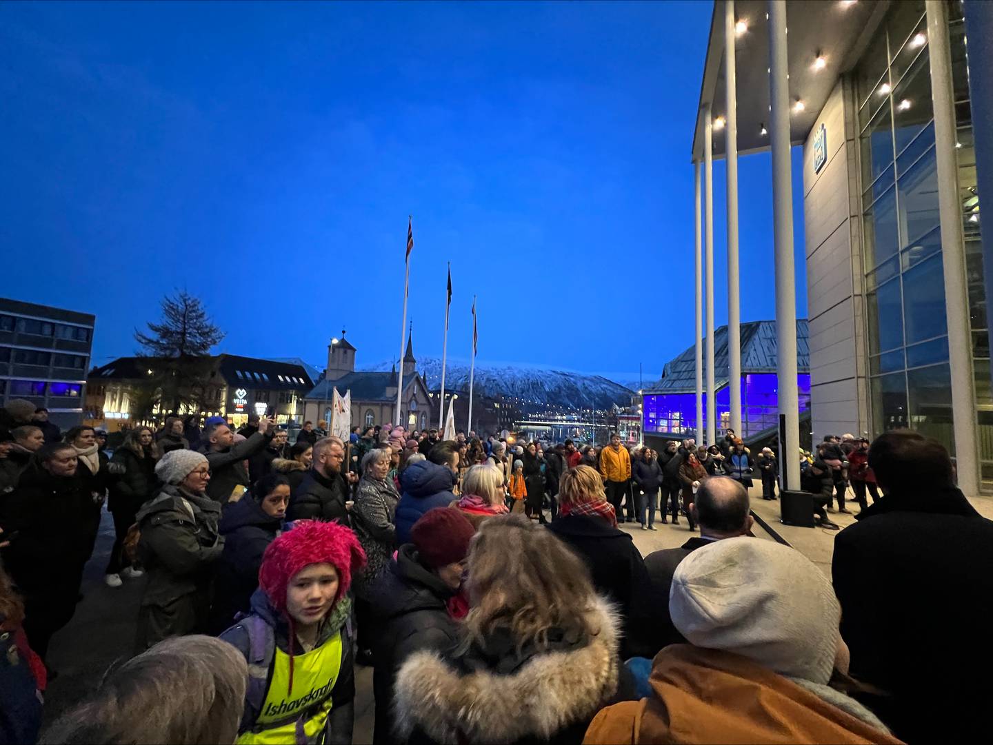 Tromsø. Demonstrasjonar over heile landet i prostest mot varsla kutt i støtte til friskular.